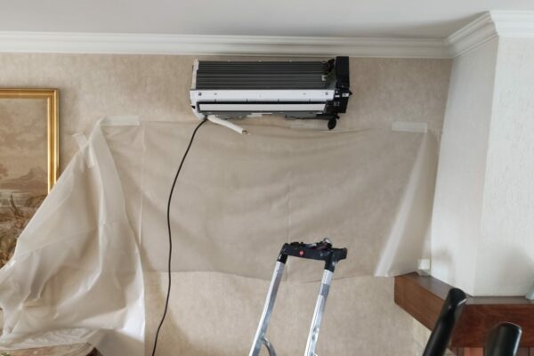 Installation de deux mono split Daikin à Valenton.
