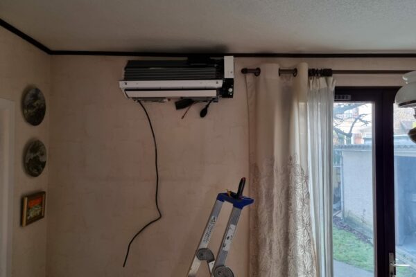 Installation d'une pompe à chaleur Multisplit Daikin Montreuil-2