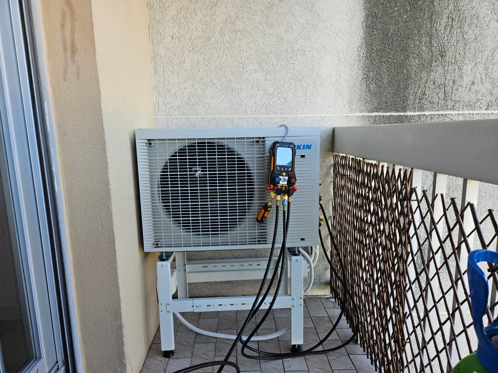 Mise en service d'une pompe à chaleur multisplit Daikin à Maisons Alfort