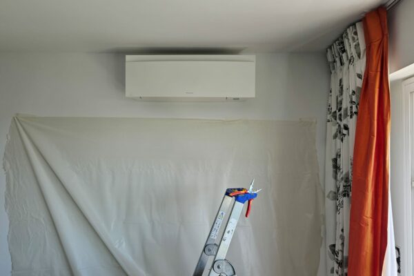 Mise en service d'une pompe à chaleur multisplit Daikin à Maisons Alfort