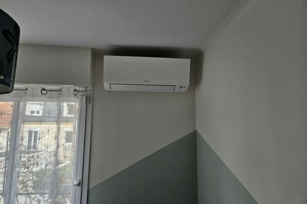Installation de deux pompes à chaleur Daikin multisplit à Fontanay sous bois-3