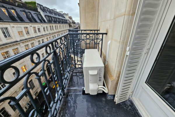 Pose de Pompes à Chaleur Air-Air Panasonic à Paris 8e-13