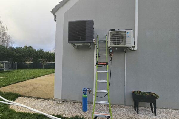 Installation clim bureau Fujitsu à Santeny